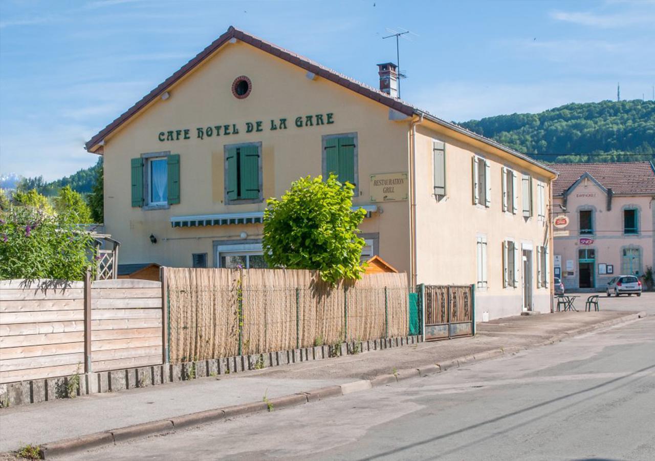 Cafe Hotel De La Gare シャンパニョル エクステリア 写真