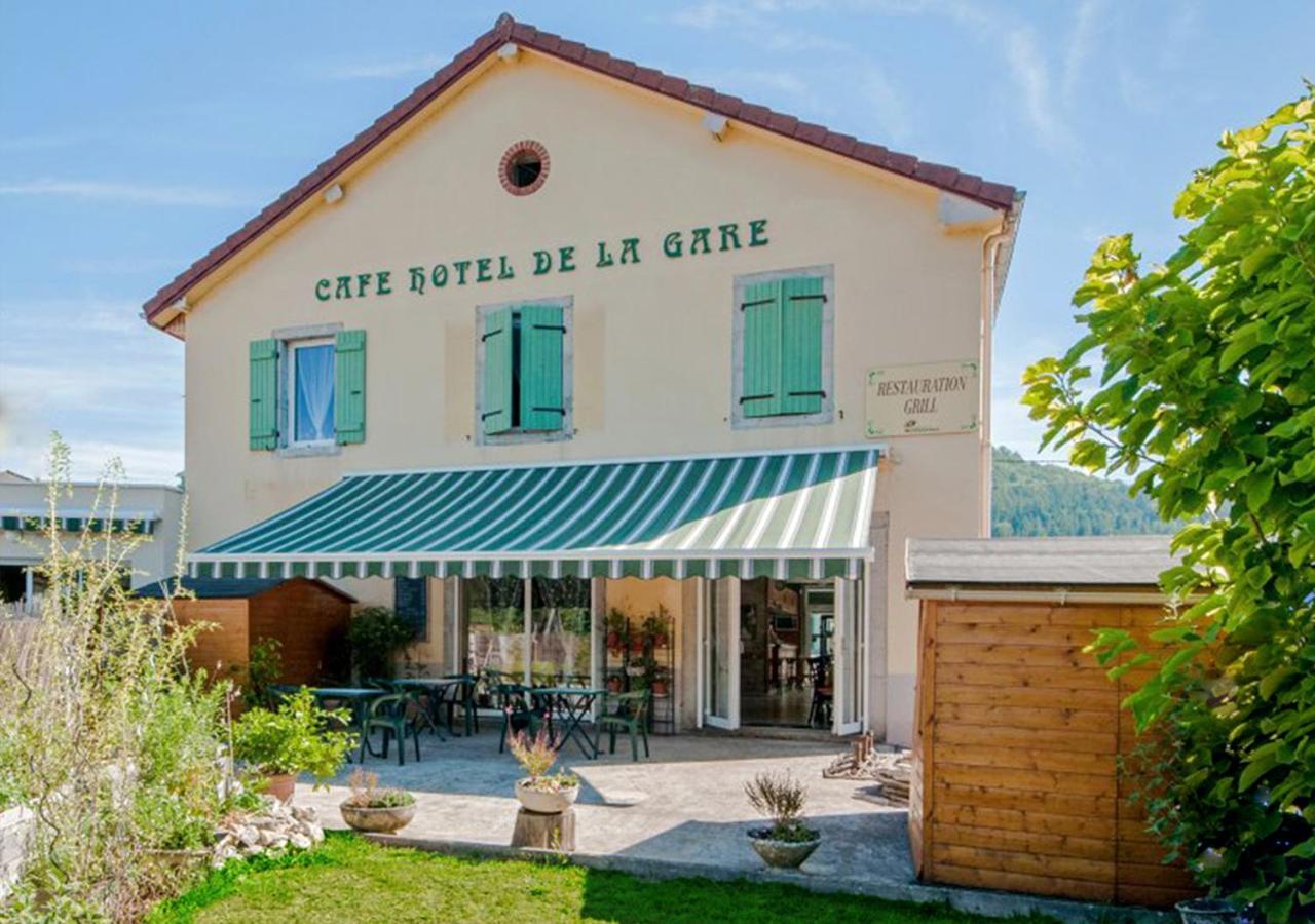 Cafe Hotel De La Gare シャンパニョル エクステリア 写真